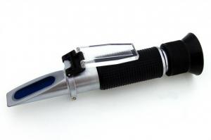 Photo: refractometer